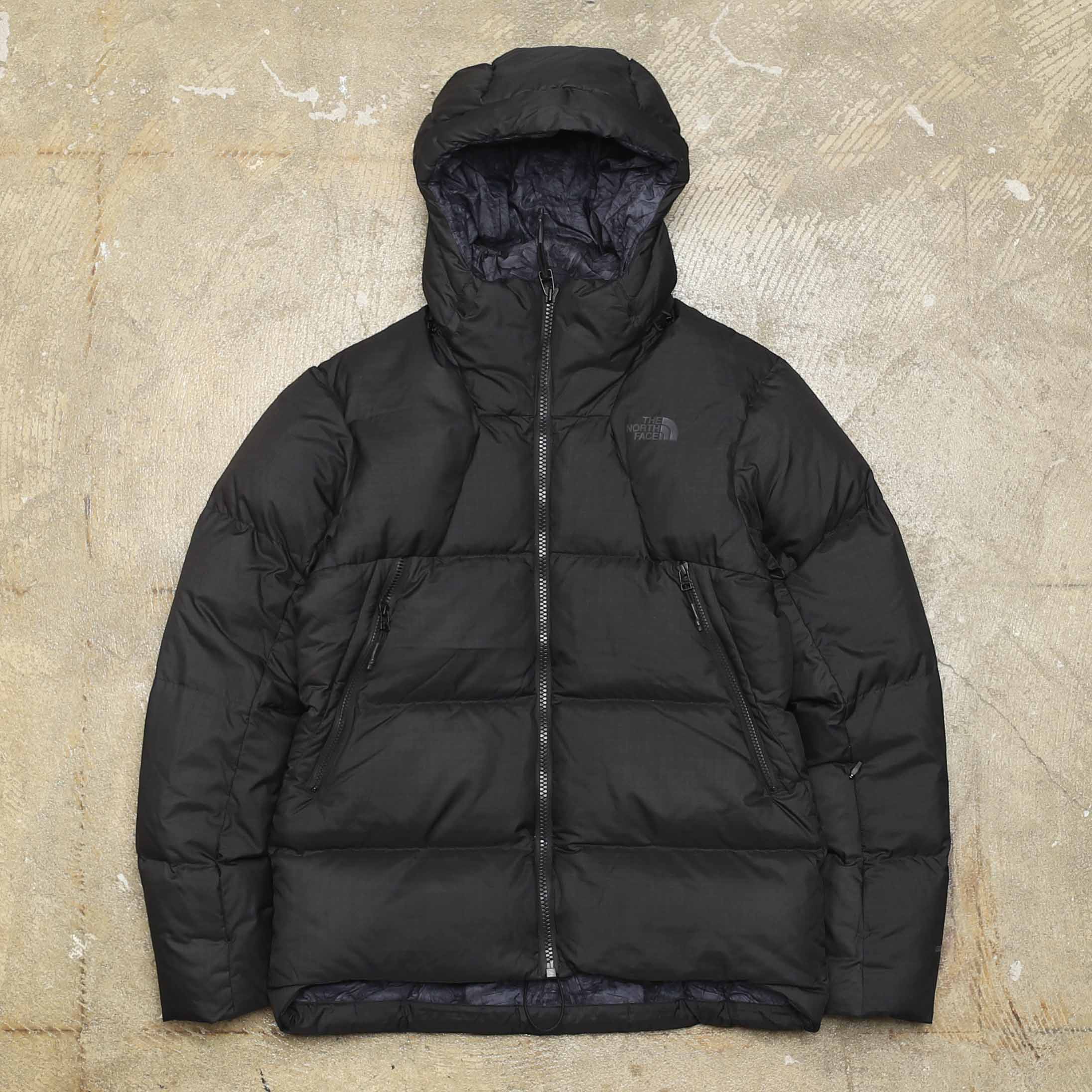 THE NORTH FACE X BARNEYS NEW YORK PUFFER JACKET - BLACK